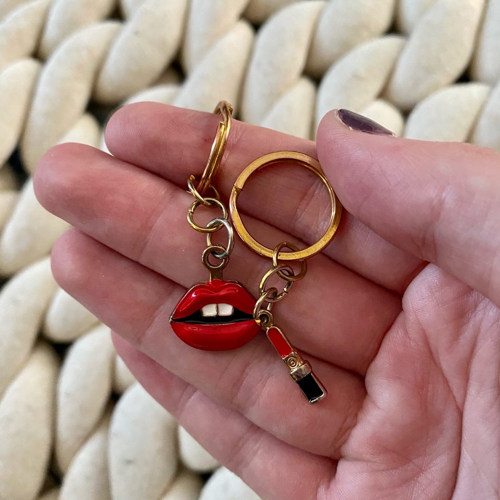 2/$20 ❤️ - KEYCHAIN | Forever 21 O/S